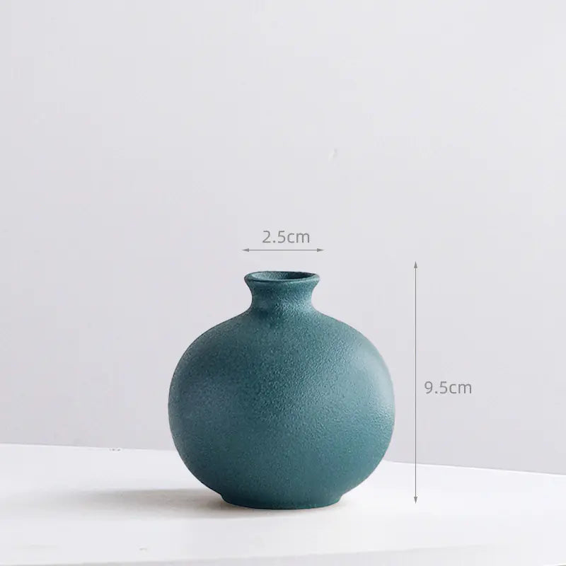 Elegant Nordic Ceramic Vase - Modern Minimalist Decor Vase for Dried Flowers