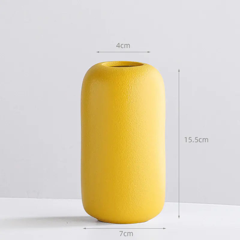 Elegant Nordic Ceramic Vase - Modern Minimalist Decor Vase for Dried Flowers