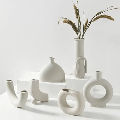 Nordic Minimalist Ceramic Vases – Elegant Scandinavian Home Decor for Modern & Traditional Interiors